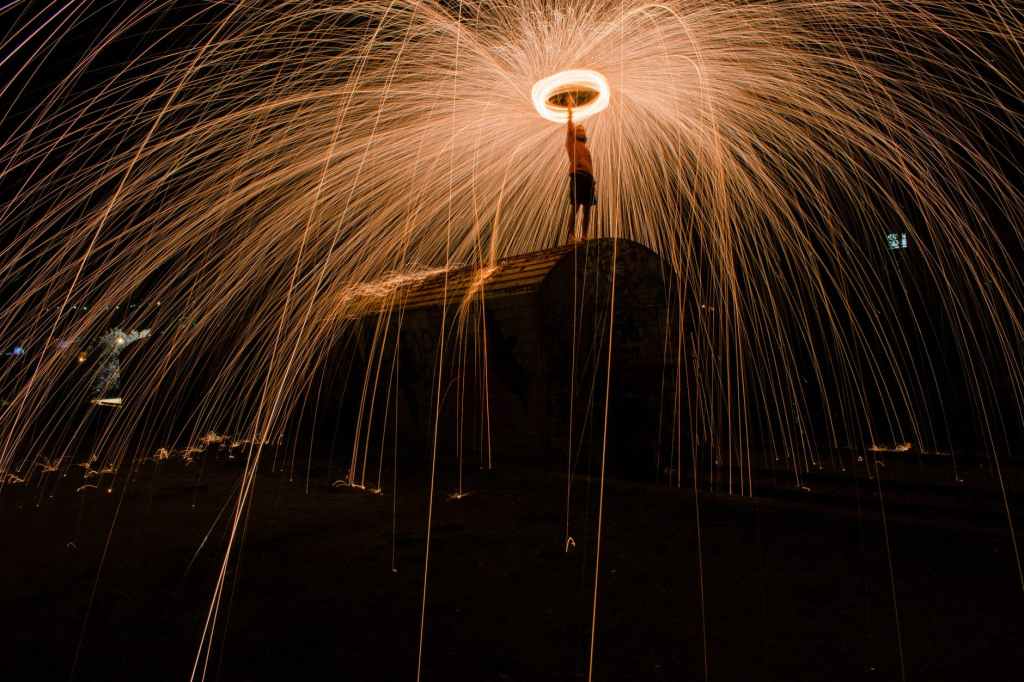 Throwing Stars and the Pentiad — two sports on the Fields of&nbsp;Elysia