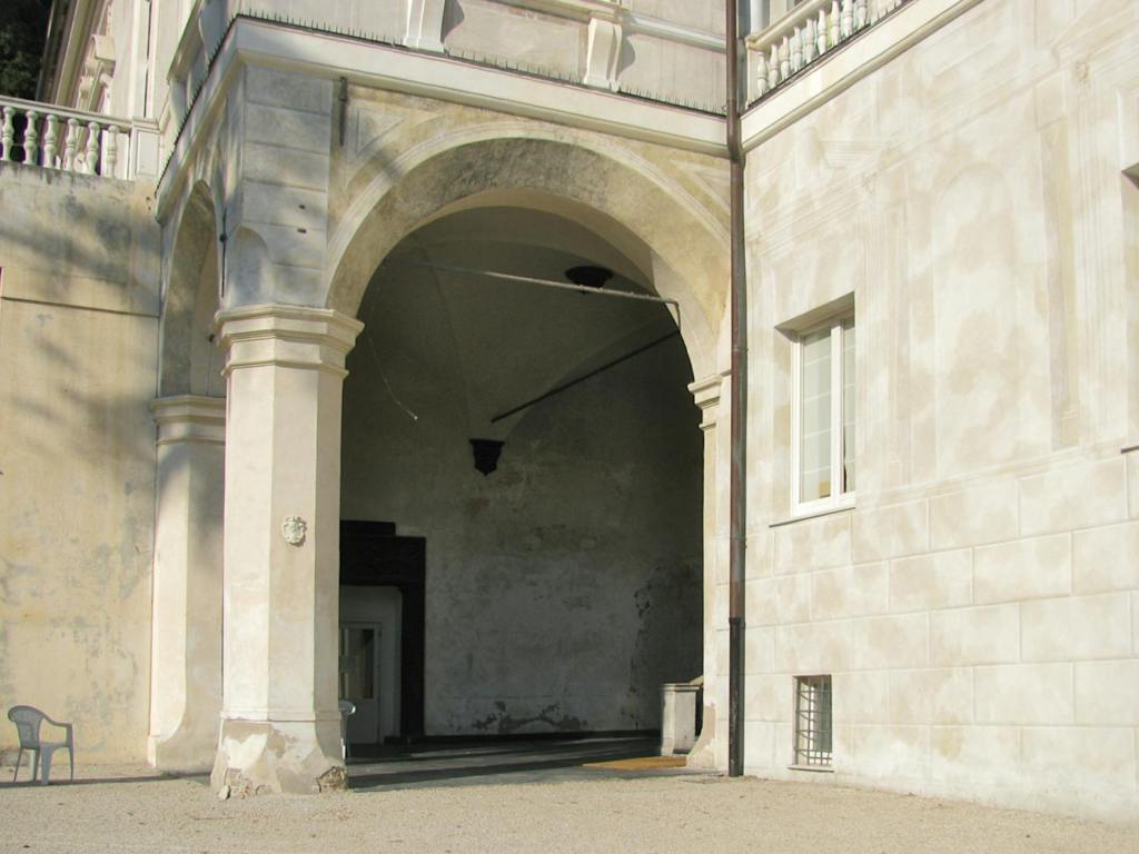 Adapting Genoan revolutionary lunches to fantasy third&nbsp;places